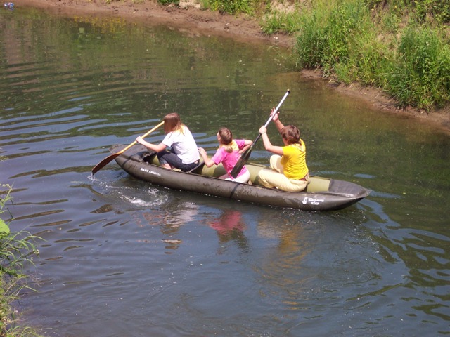 Na kánoi jsme musel sjet říčku, uprostřed Kája